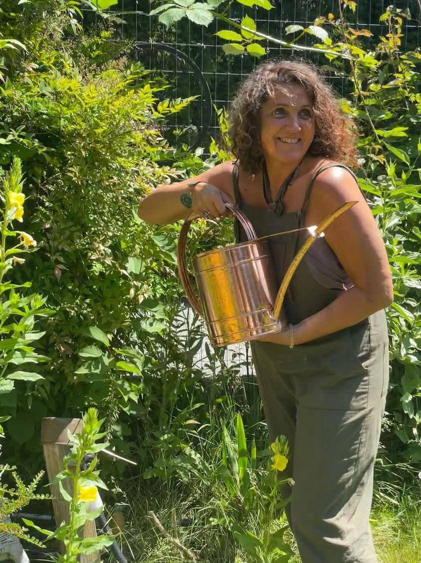 Nadia Vassev homestead Sunshine Coast BC Picassoloaf