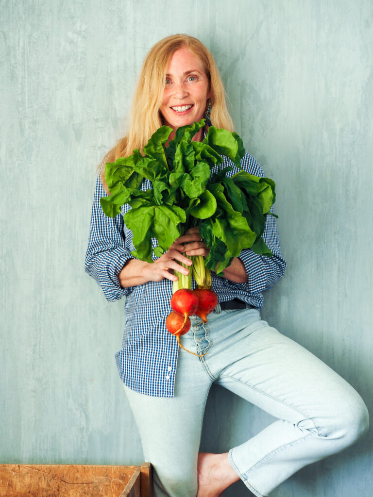 holistic nutrition coach on the Sunshine Coast BC, serving Vancouver, Canada and America